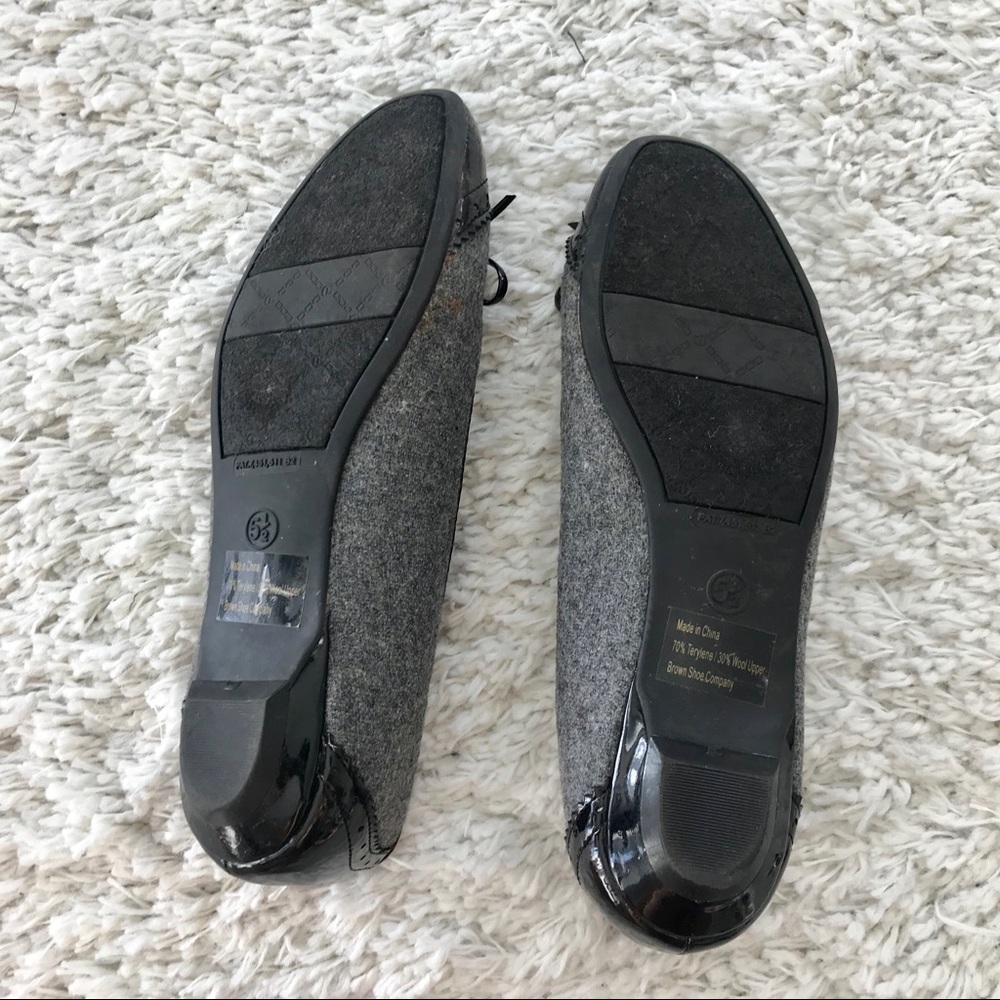 Etienne Aigner Flats - Picture 2 of 3